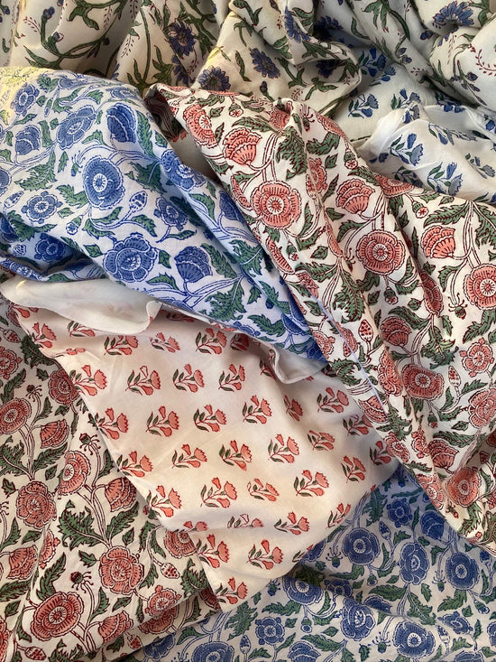 Various floral pattern textiles 