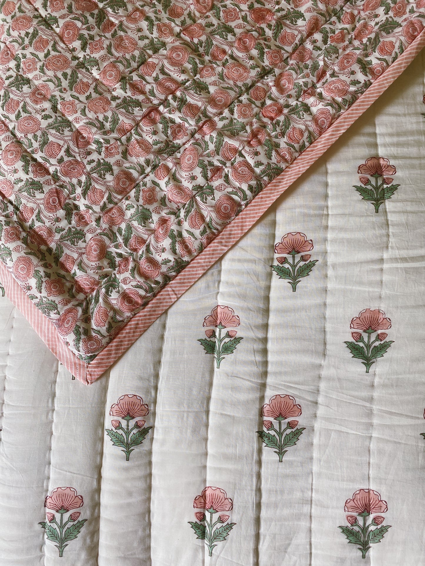 Pink Butti Bed Floral Quilt