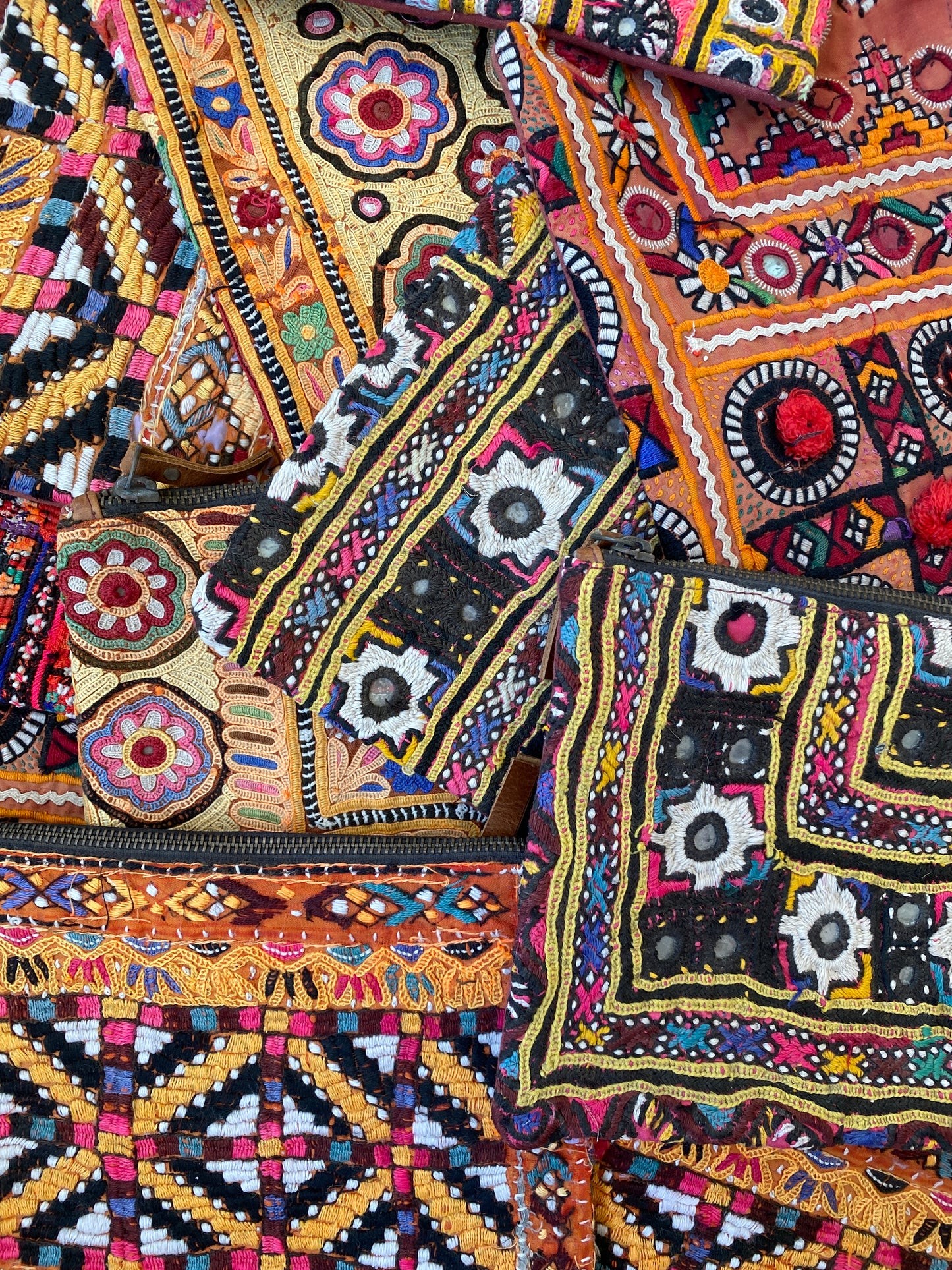 Sindhi Textile Pouch (1)