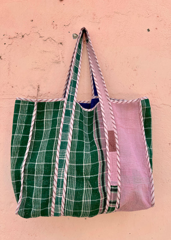 Load image into Gallery viewer, Kantha Tote Bag (19)

