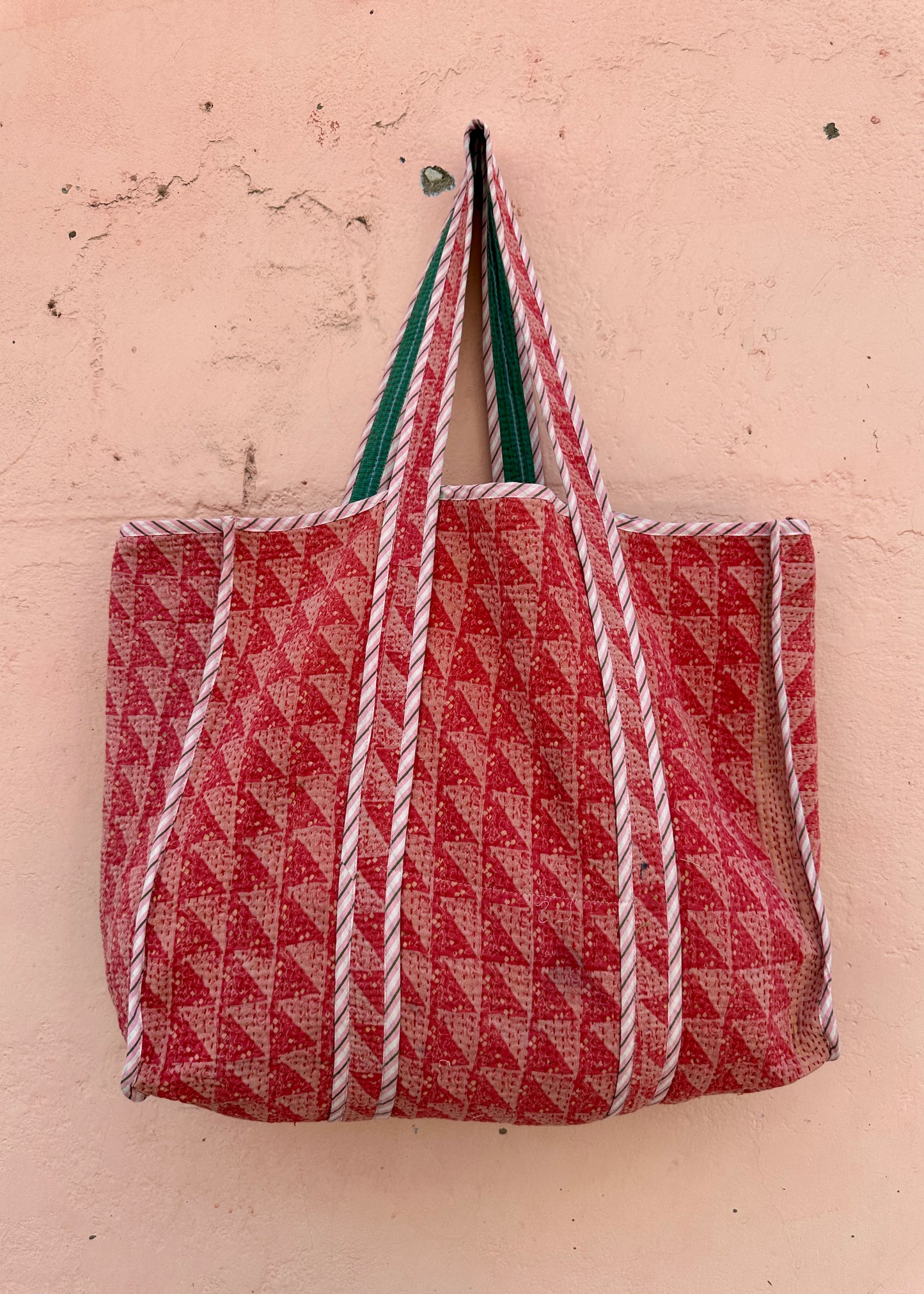 Load image into Gallery viewer, Kantha Tote Bag (9)
