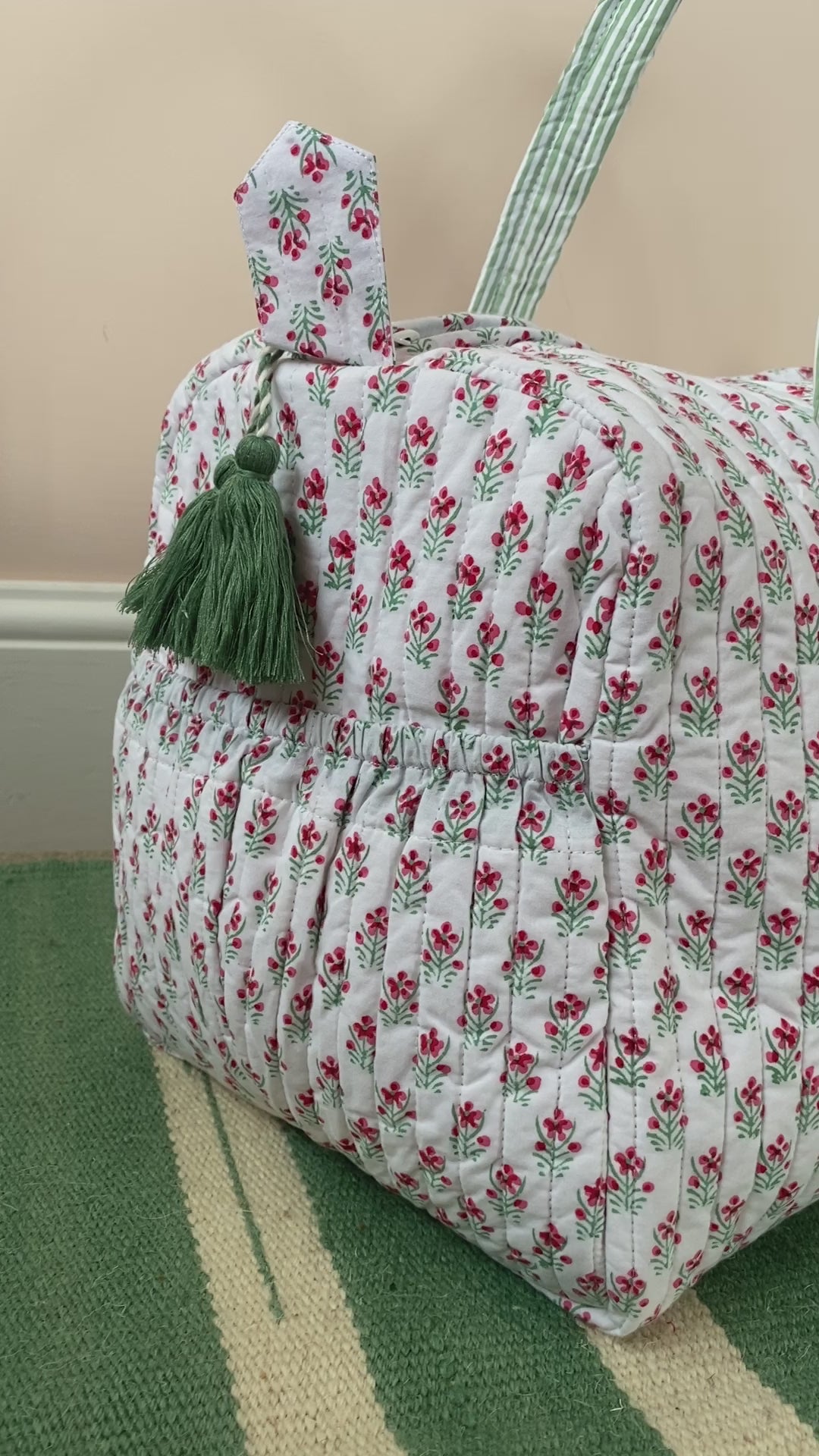 Load and play video in Gallery viewer, Pink Flower Quilted Duffle Bag
